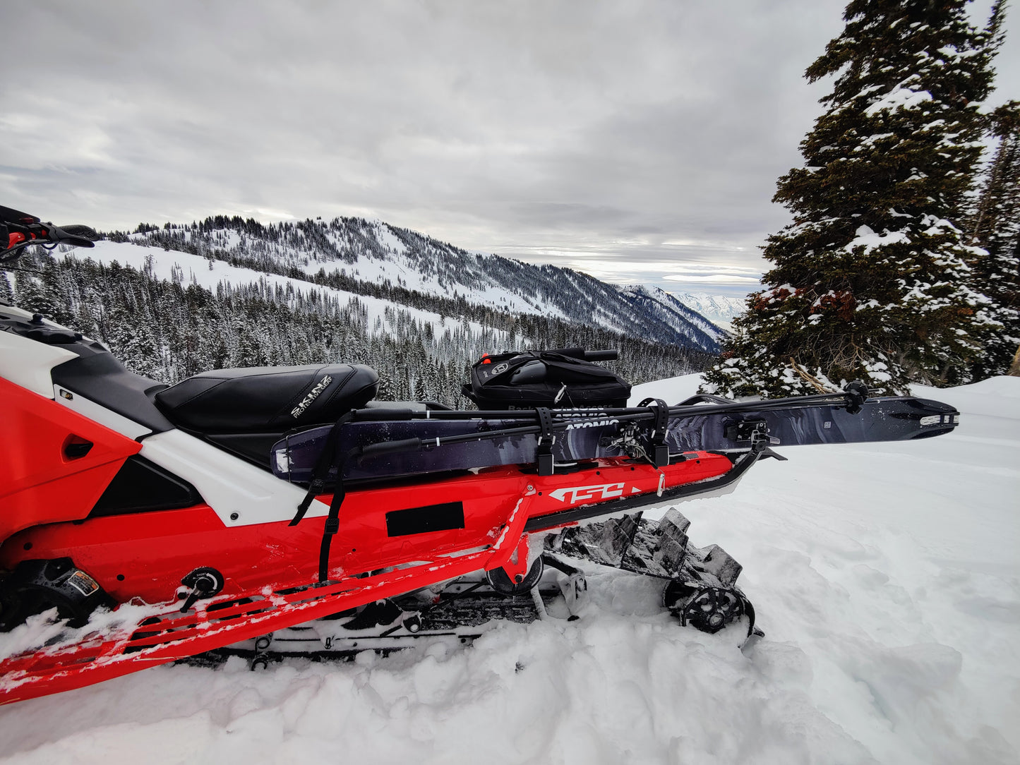 SkiPorter Pro - Stackable LinQ Ski and Snowboard Rack