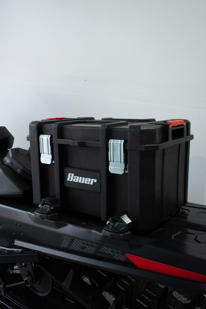 Tunnel Tote XL on Skidoo summit 165